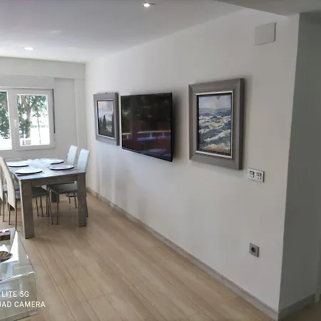 Playa El Puntal Asturias * 比利亚维西奥萨