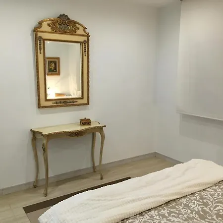 Playa El Puntal Asturias 公寓 *